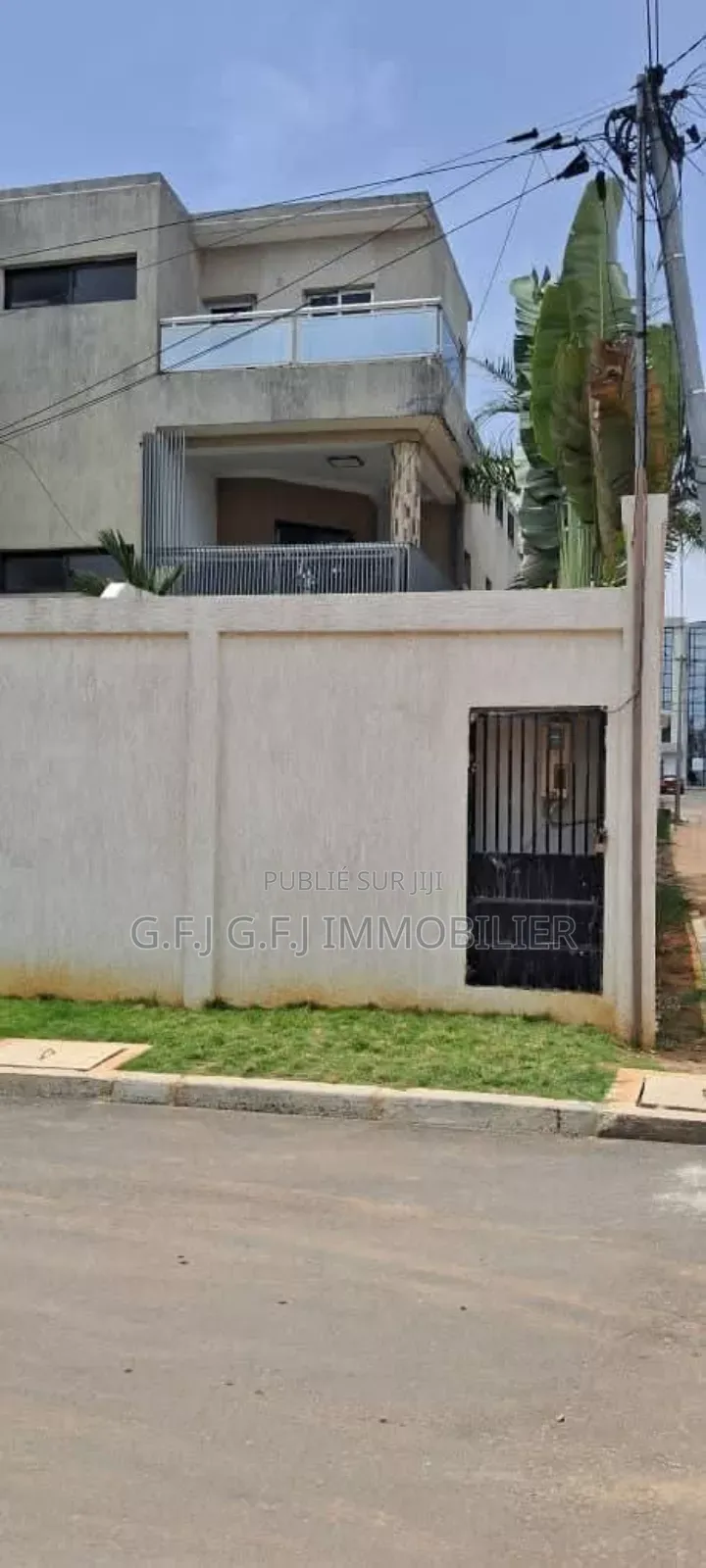 7chbre Duplex dans G.F.J Immobilier, Cocody à Louer