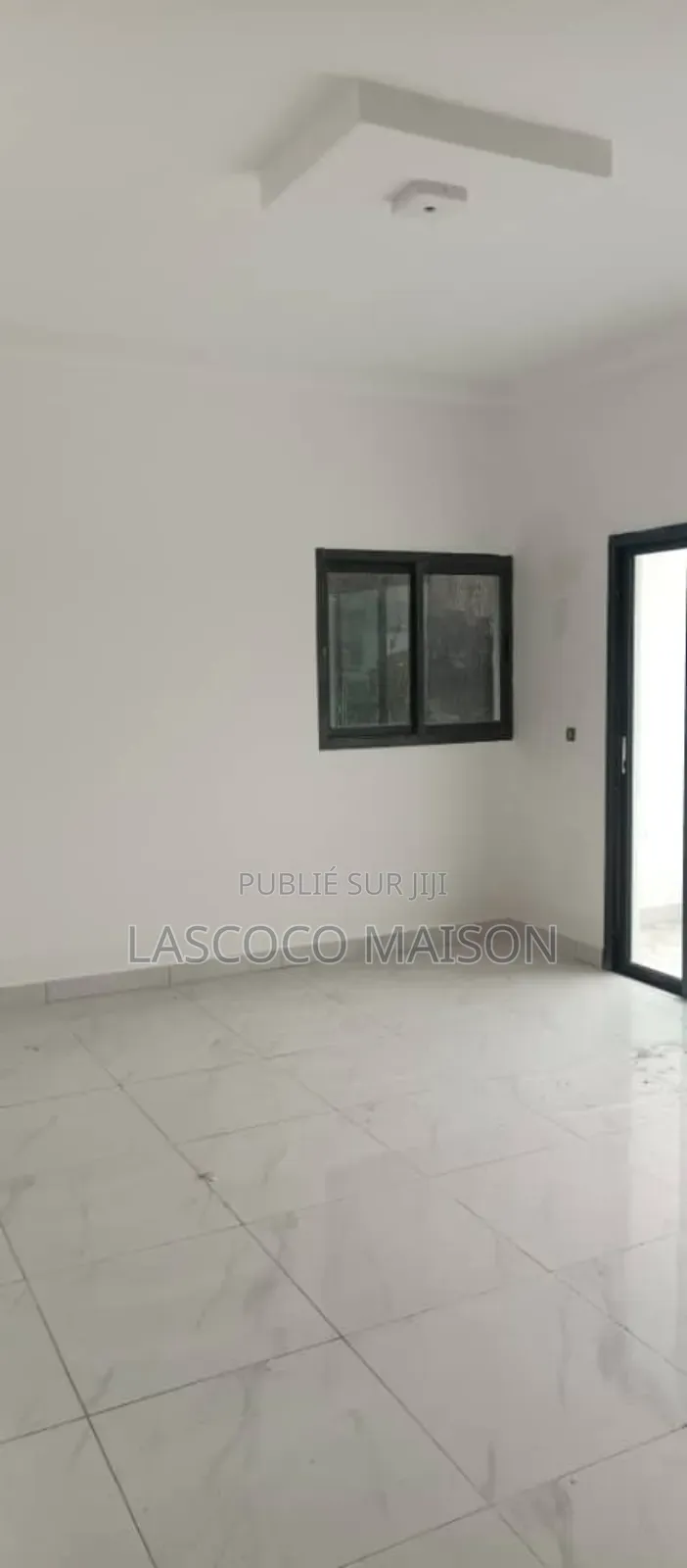 2chbre Appartement dans Lascoco Maison, Cocody à Louer