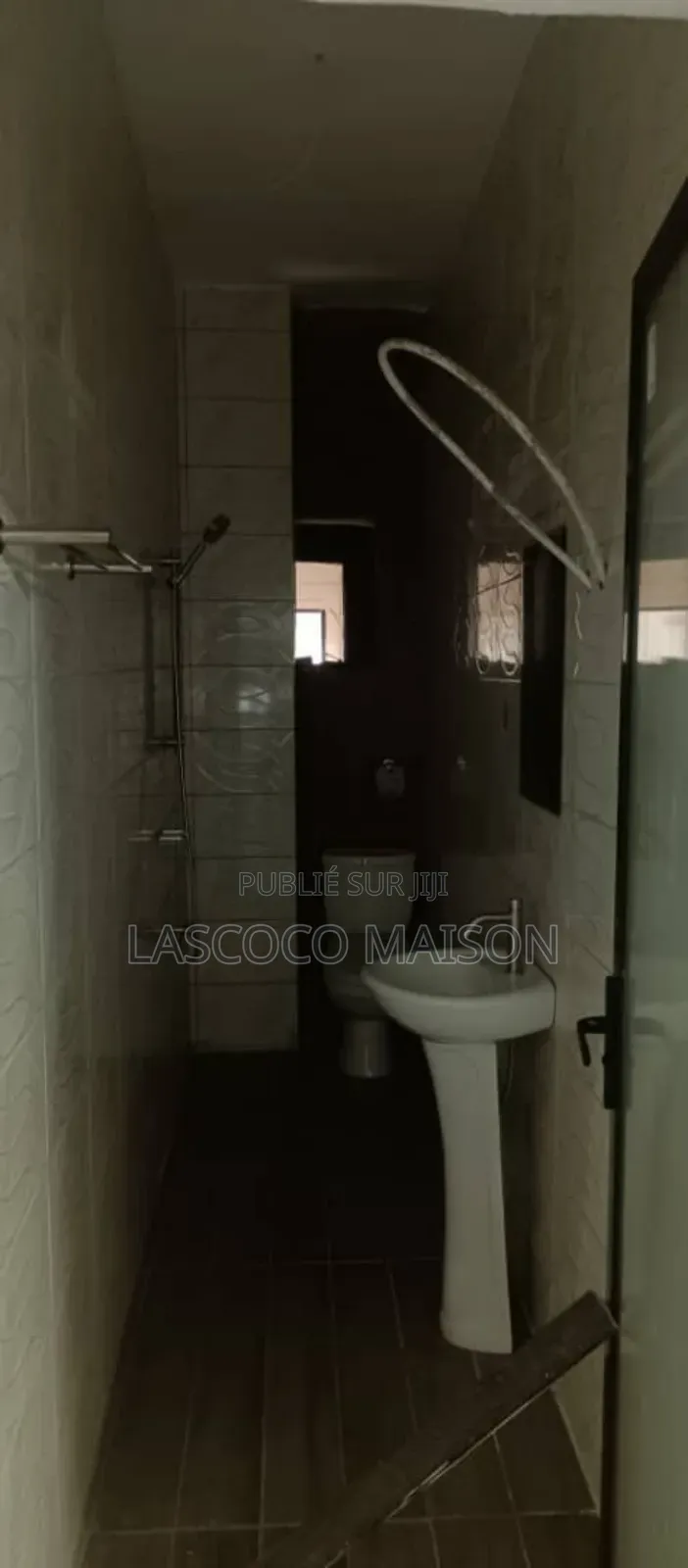 2chbre Appartement dans Lascoco Maison, Cocody à Louer