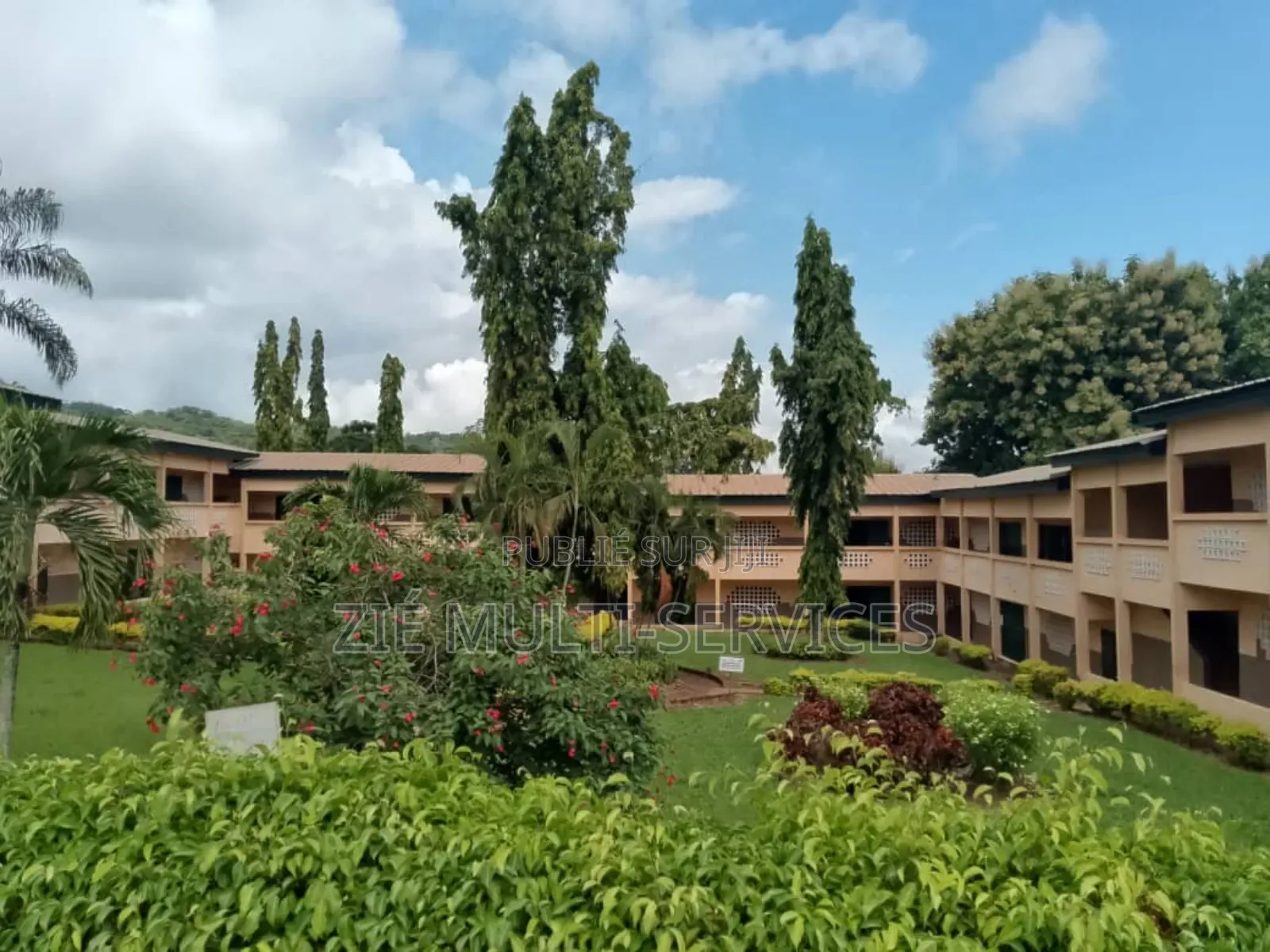 Furnished 20chbre Blocs d'appartements à Vendre