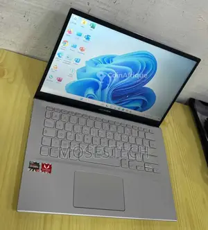 Photo - New Asus VivoBook 15 X540NA 16GB Intel Core I7 SSD 512GB