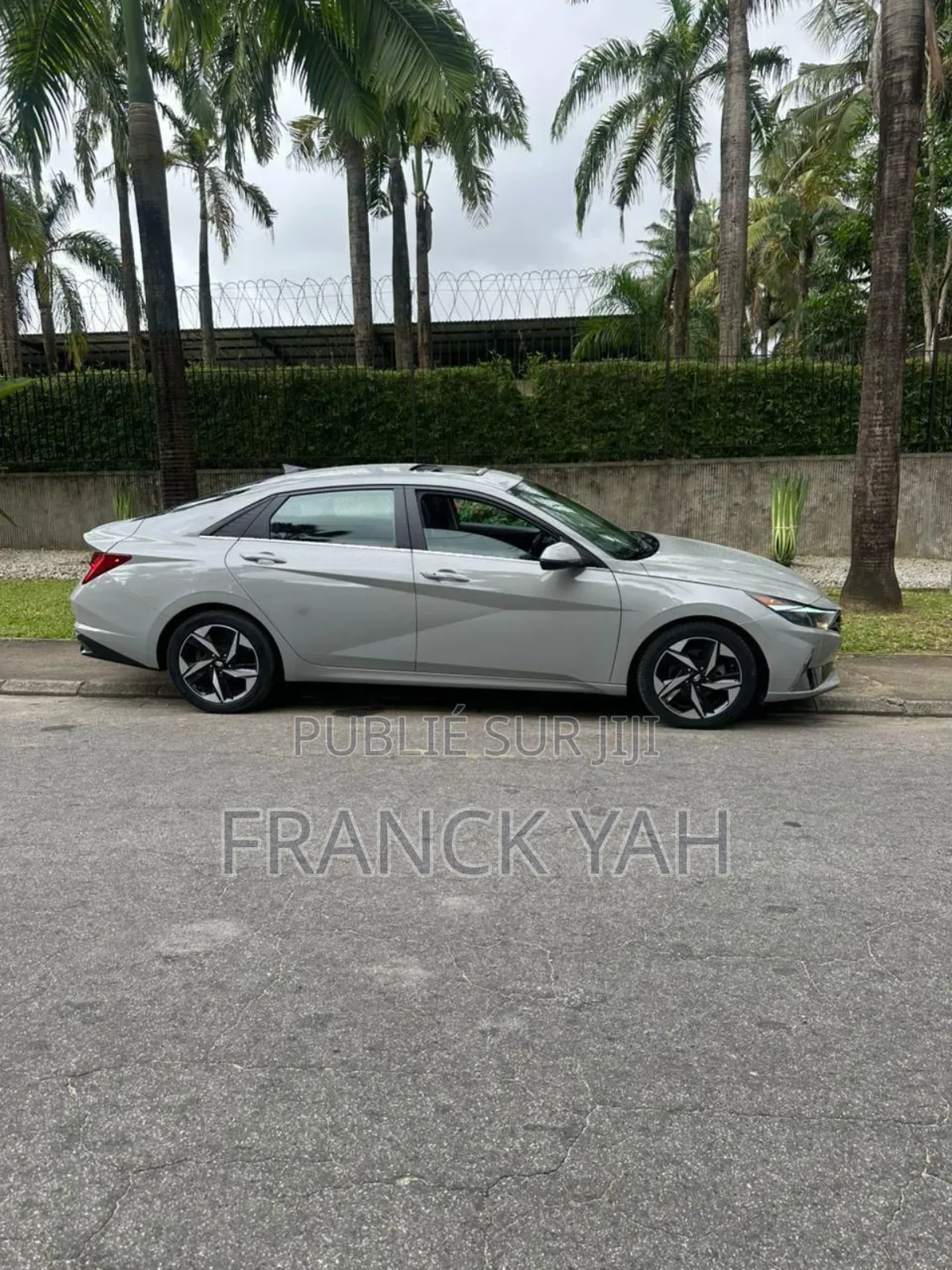 Hyundai Elantra 2021 Argenté