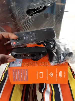 Photo - Tv Android Box 5g + Commande ( Contient Youtube, Netflix )