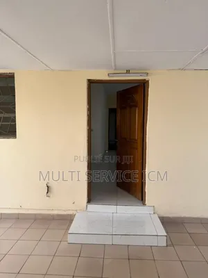 4chbre Maison dans Ismaël Coulibaly, Cocody à Louer