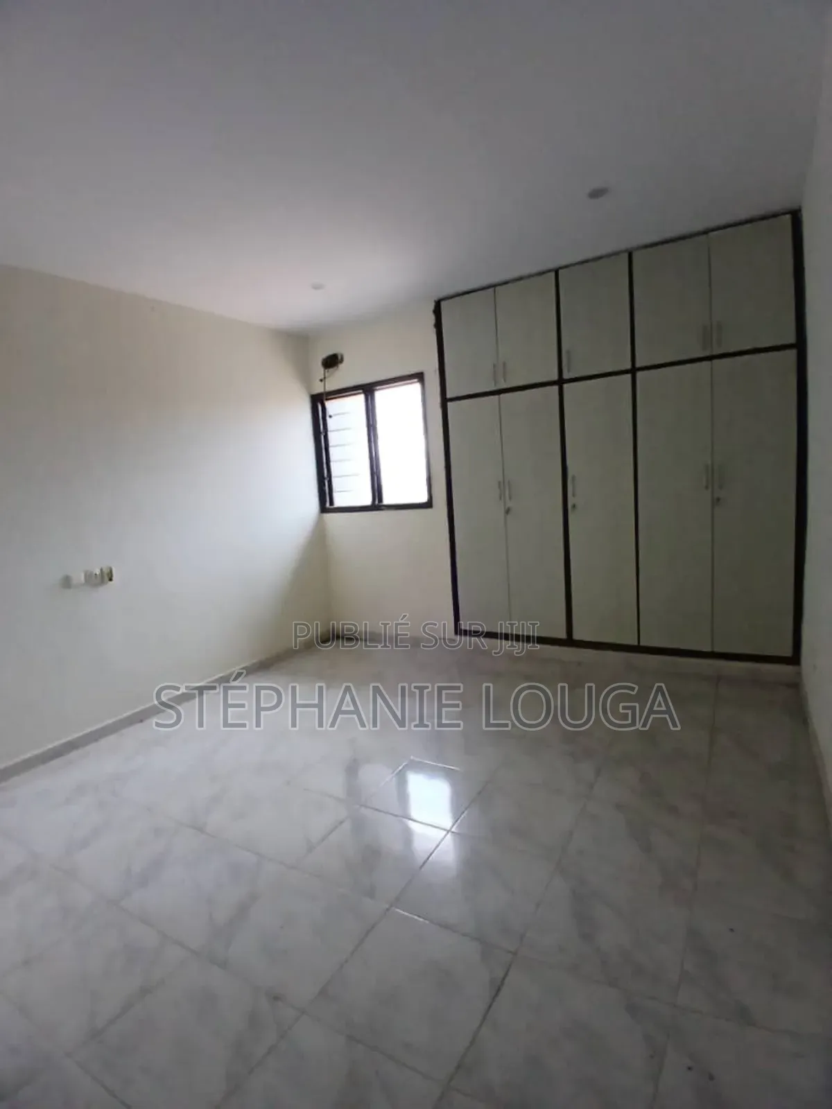 2chbre Appartement dans Grand Bassam Hotel à Louer