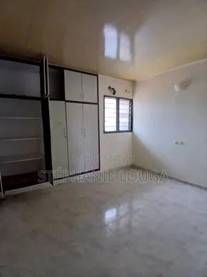 2chbre Appartement dans Grand Bassam Hotel à Louer