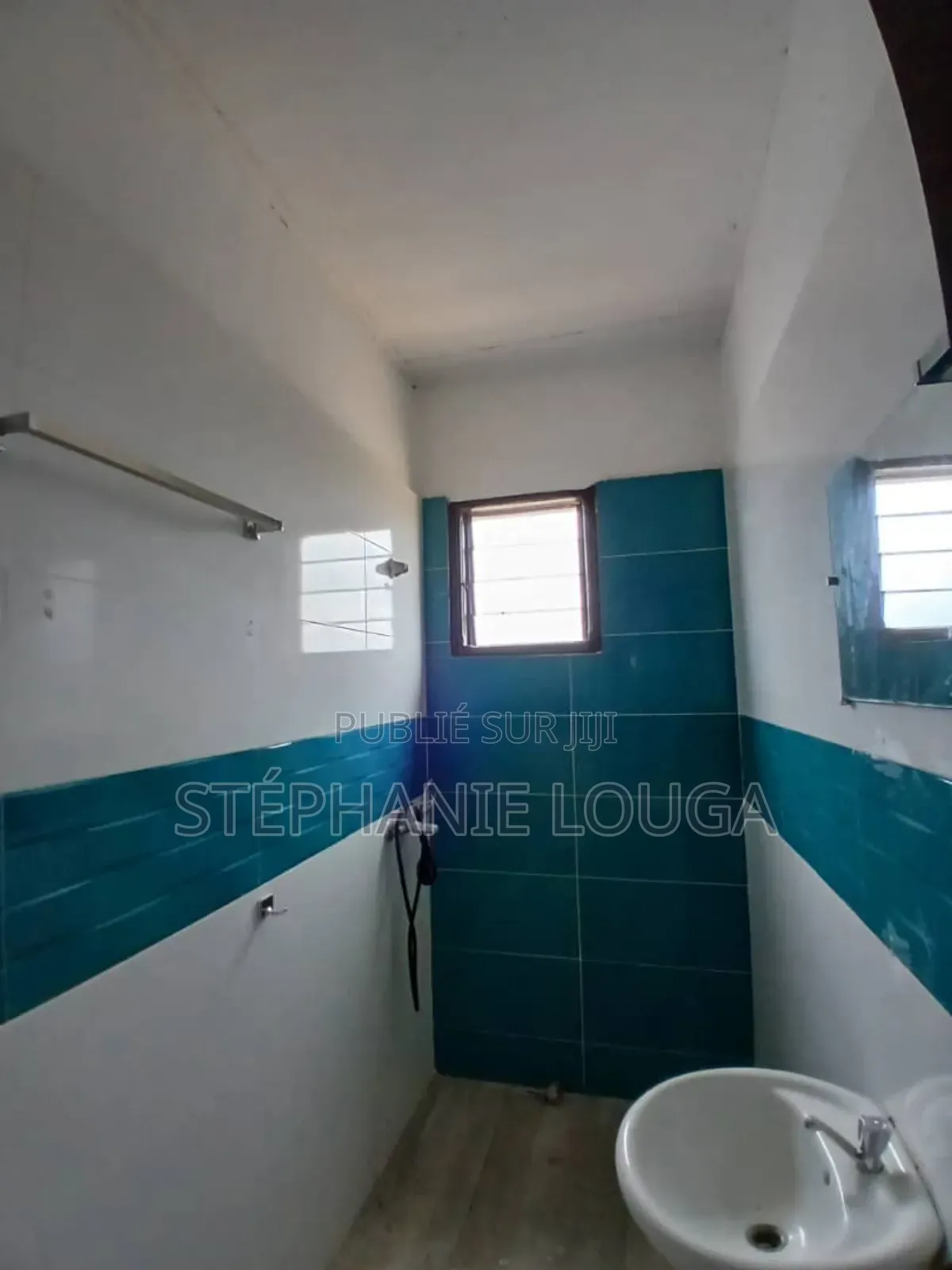 2chbre Appartement dans Grand Bassam Hotel à Louer