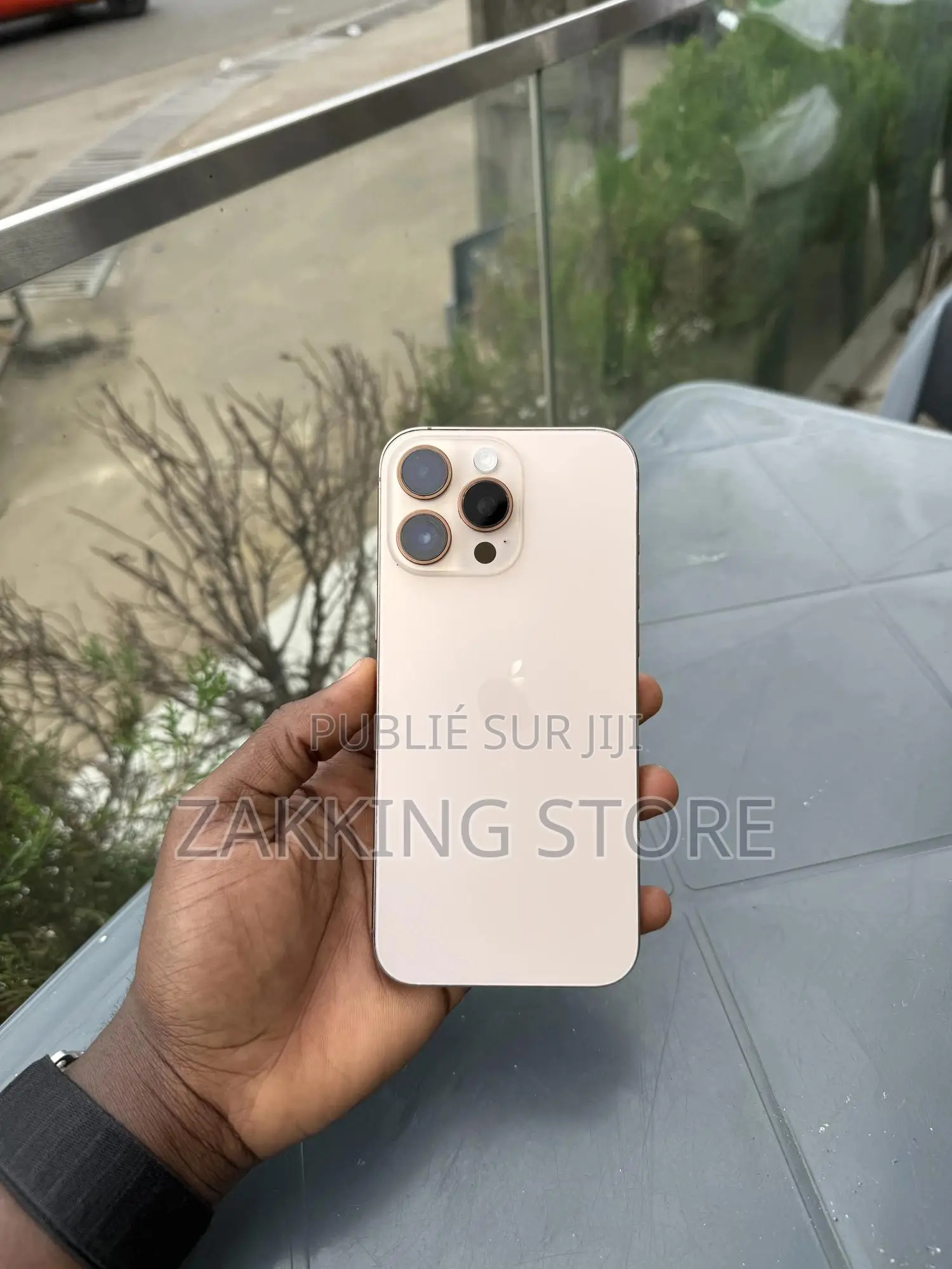 Pomme iPhone 16 Pro Max 256 GB Doré