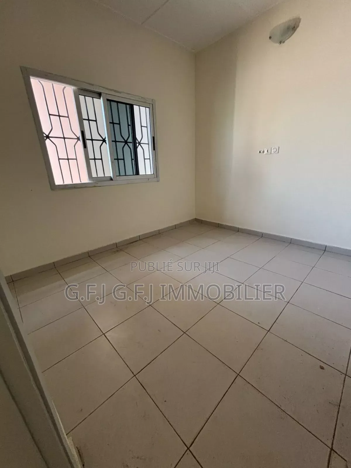 3chbre Duplex dans G.F.J Immobilier, Cocody à Vendre