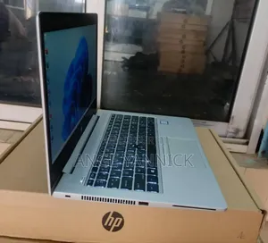 New Ordinateur Portable HP EliteBook 830 G6 8GB Intel Core I5 SSD 512GB