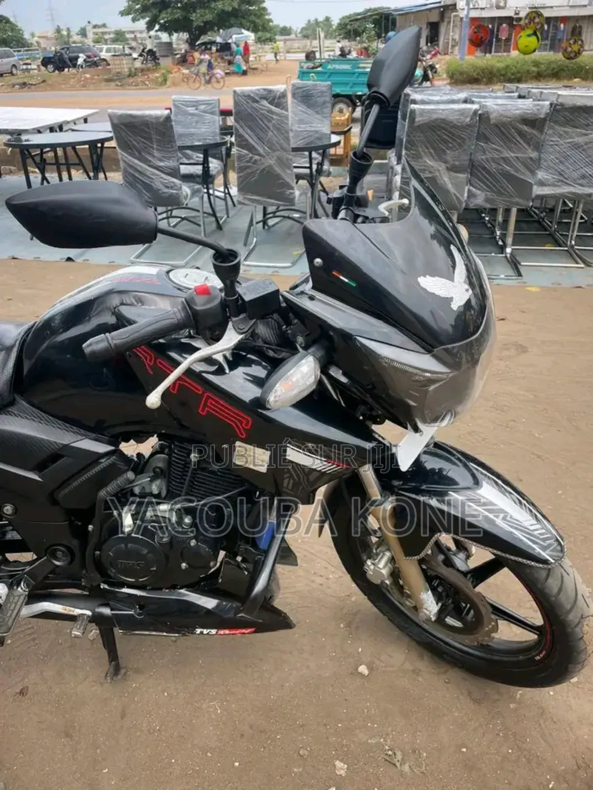 Neuf TVS Apache 180 RTR 2022 Noir