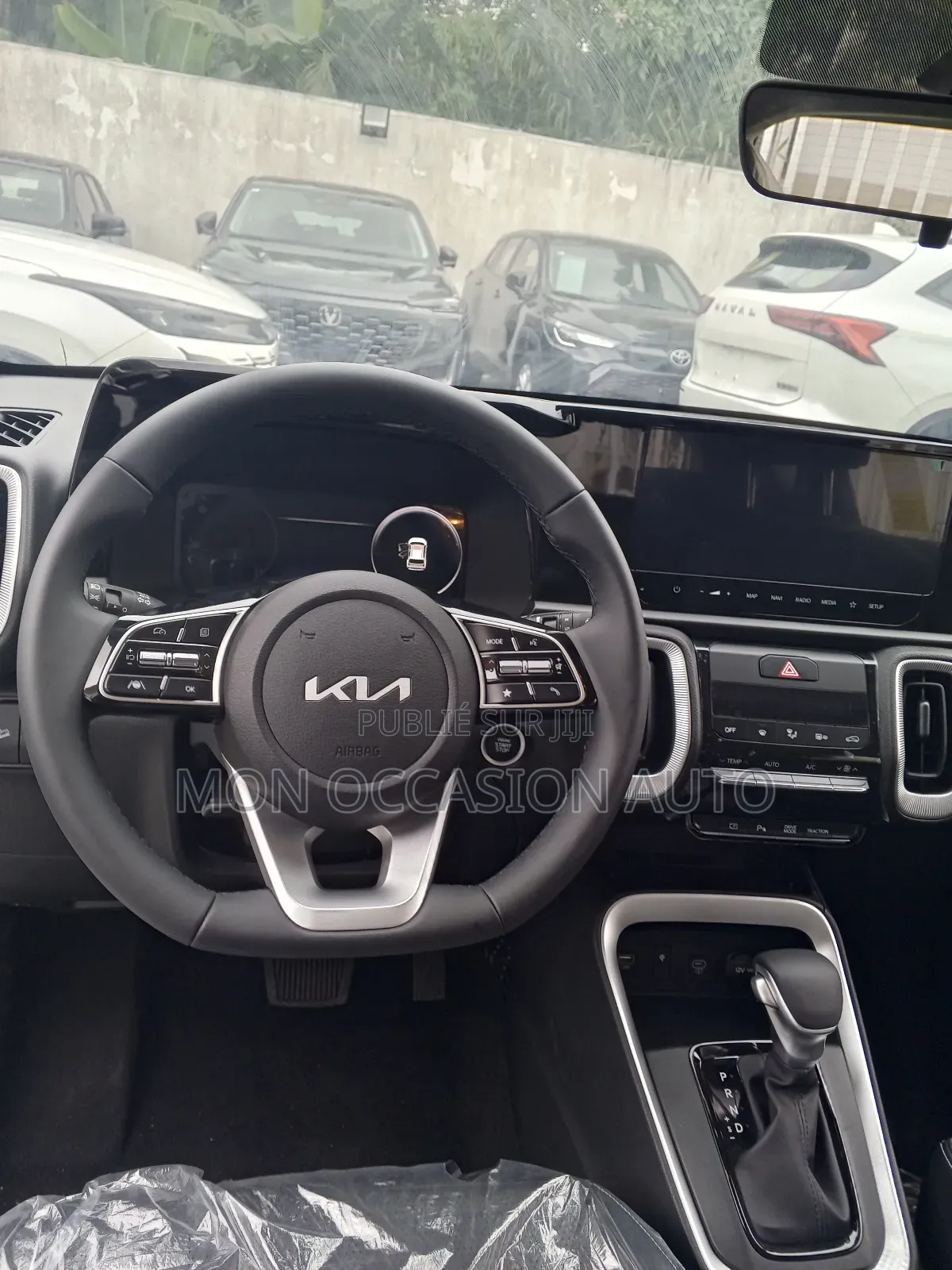 New Kia Sonet 1.2 Petrol FWD 2025 Blanc