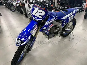 Neuf Yamaha YZF-R 2024 Bleu