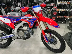 Neuf Honda Autre 2024 Rouge