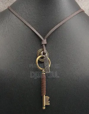 Photo - Colliers Shein