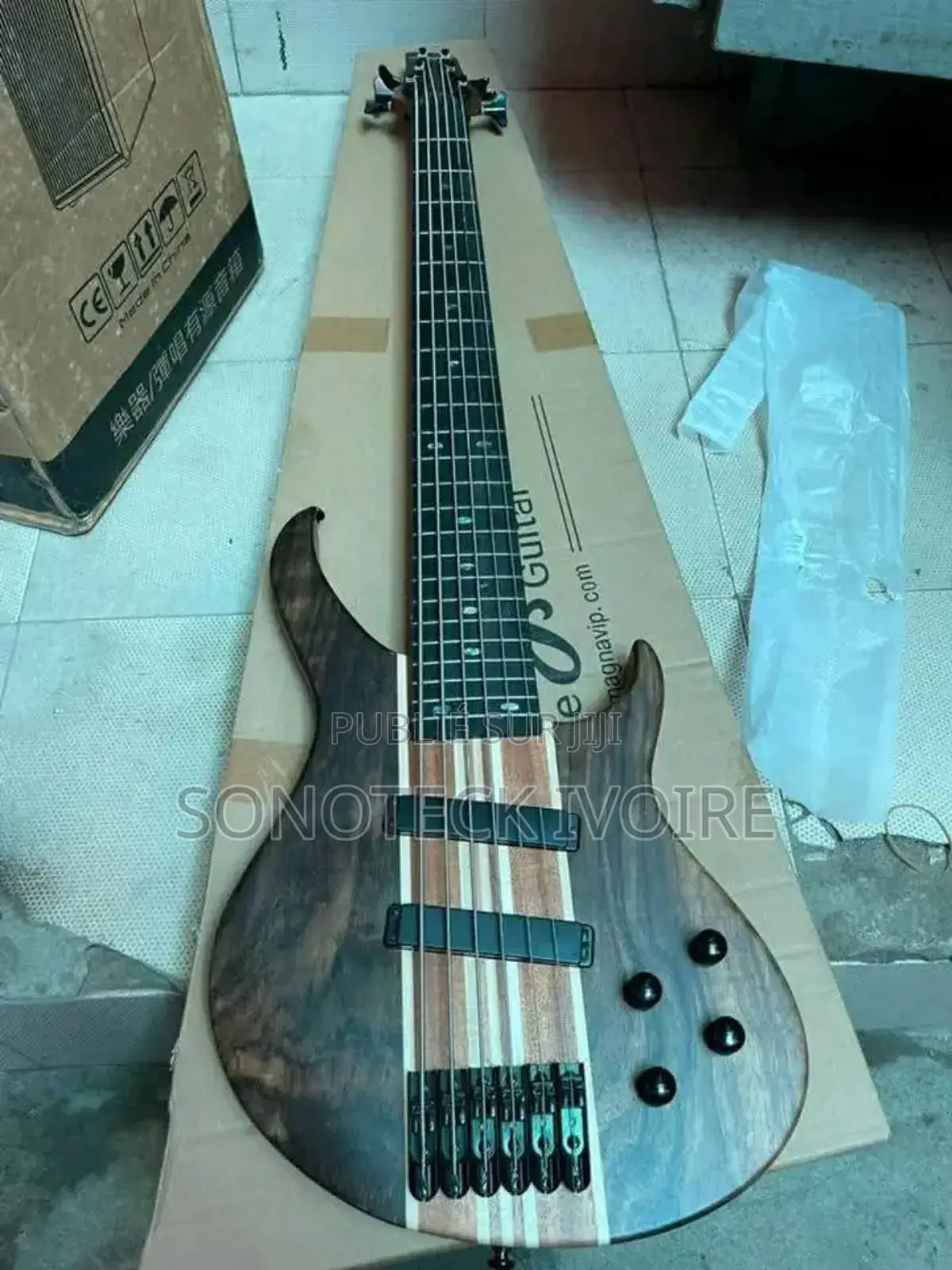 Guitare Bass - Solo Acoustique