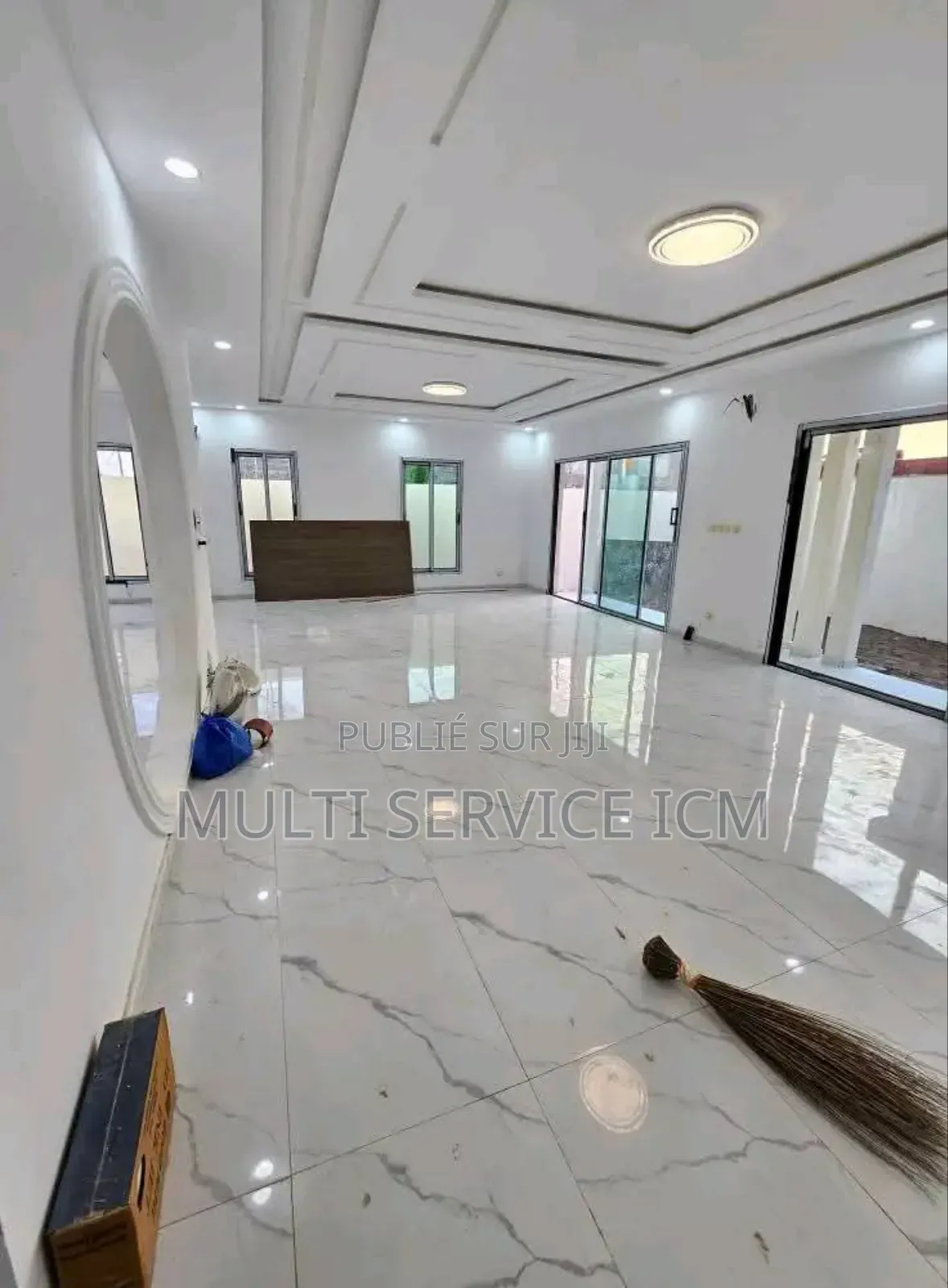 Furnished 6chbre Duplex dans Ismaël Coulibaly, Bingerville à Louer