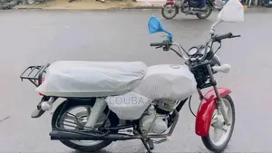 Neuf TVS HLX 125 2024 Rouge