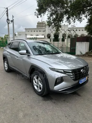 Photo - Hyundai Tucson 2022 Gris