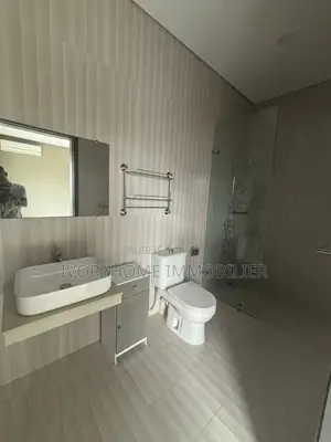 4chbre Appartement dans Cocody à Louer