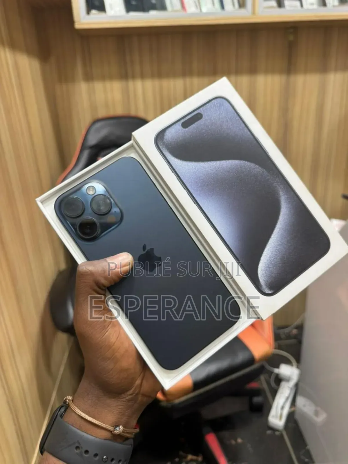 Pomme iPhone 15 Pro Max 256 GB Noir