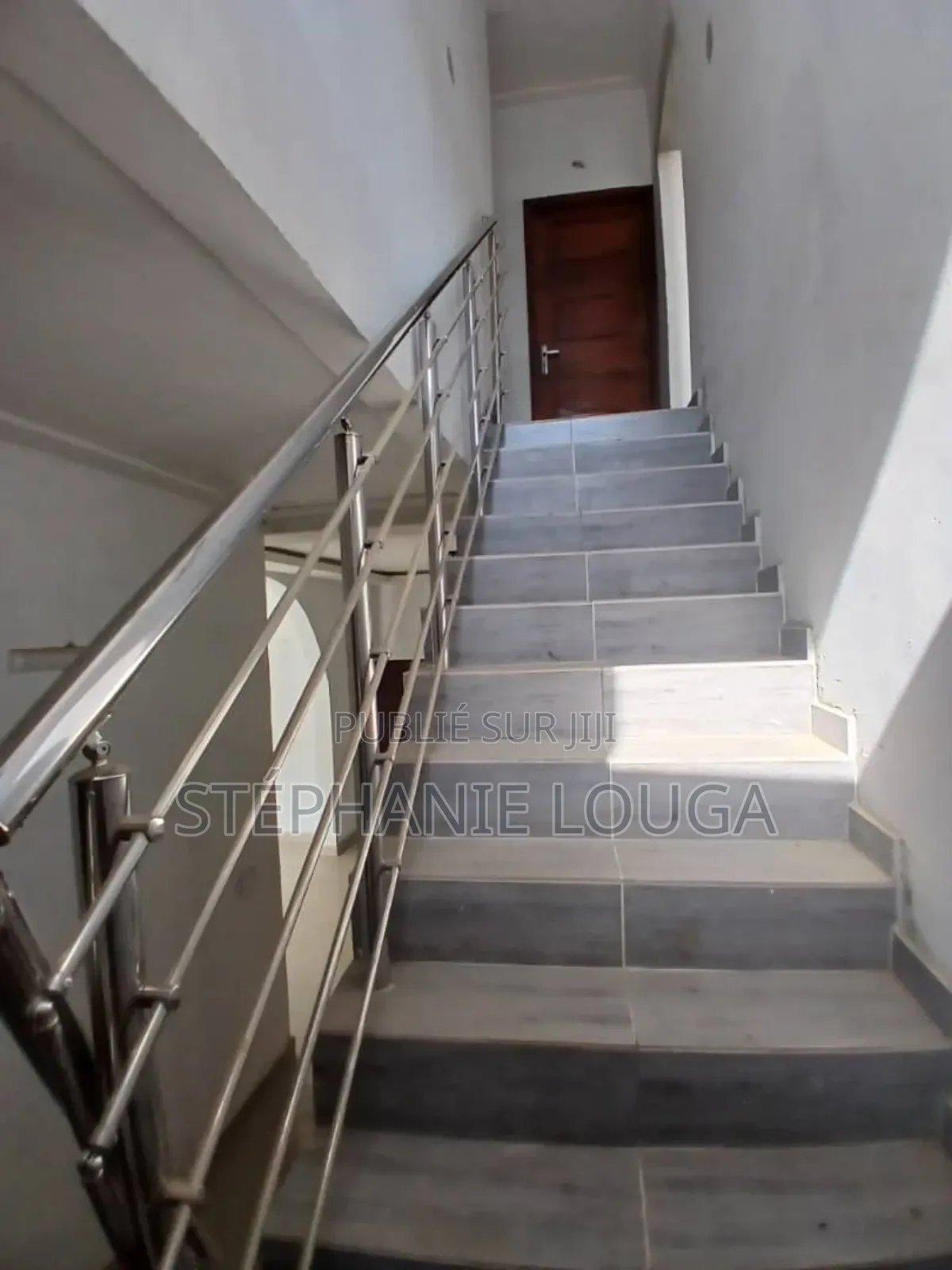 5chbre Duplex dans Bassam Rosier 5 à Louer