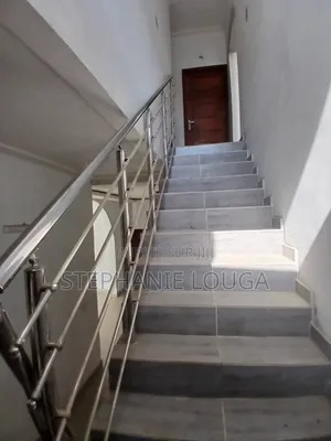 5chbre Duplex dans Bassam Rosier 5 à Louer