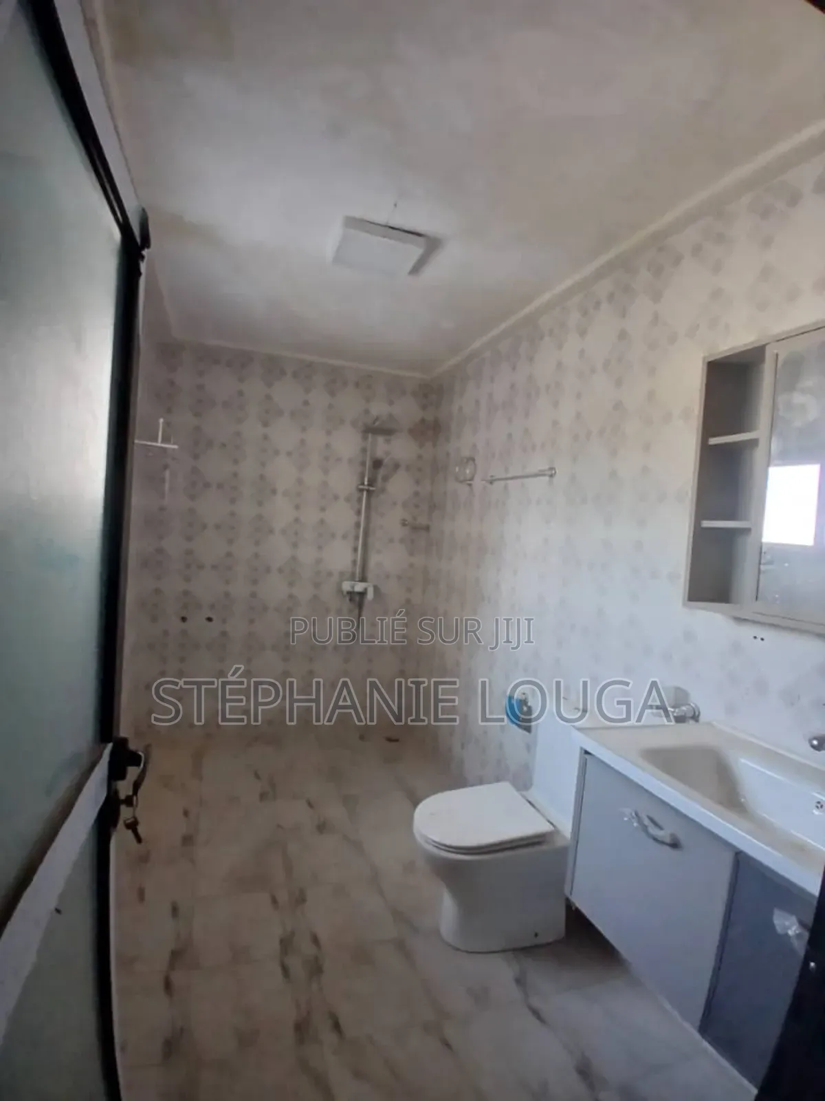 5chbre Duplex dans Bassam Rosier 5 à Louer