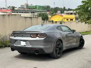 Chevrolet Camaro 2020 Gris