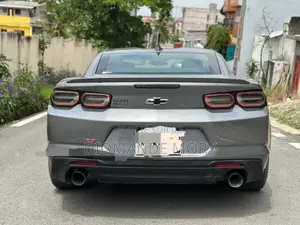 Chevrolet Camaro 2020 Gris