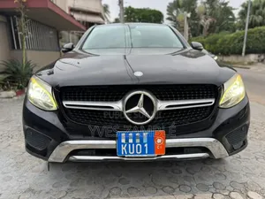 Photo - Mercedes-Benz GLC-Class 2018 Noir