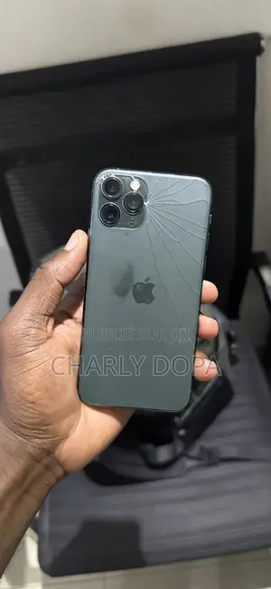 Photo - Apple iPhone 11 Pro 64 GB Vert