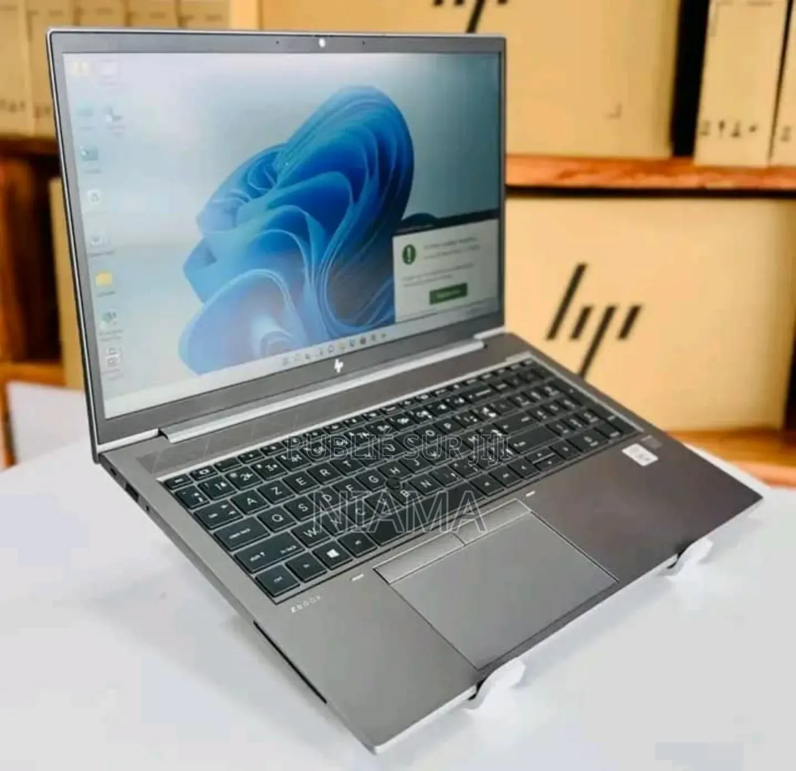 New HP ZBook Firefly 14 G7 16GB Intel Core I5 SSD 512GB