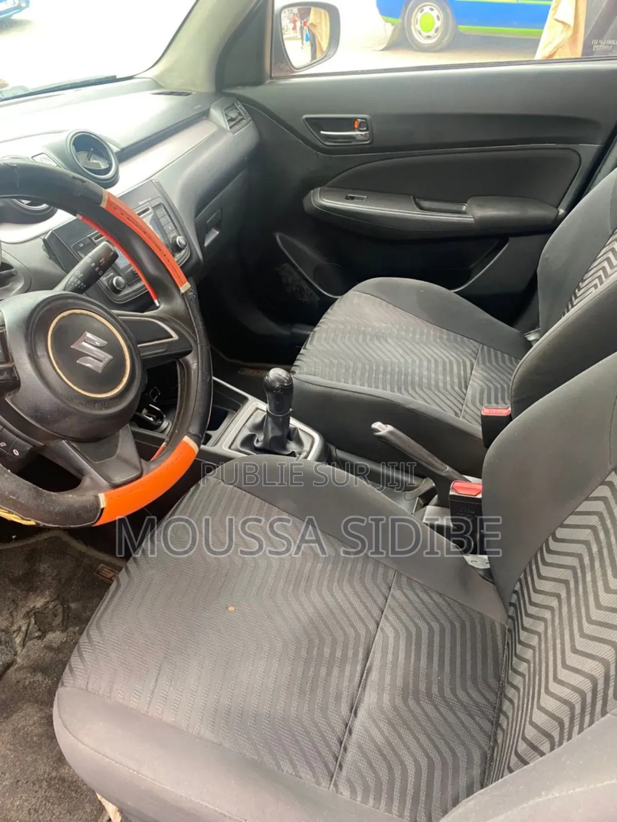 Suzuki Swift 2023 Rouge