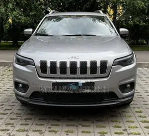 Photo - New Jeep Cherokee Altitude Lux 4x4 2023 Gris
