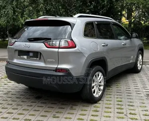 New Jeep Cherokee Altitude Lux 4x4 2023 Gris