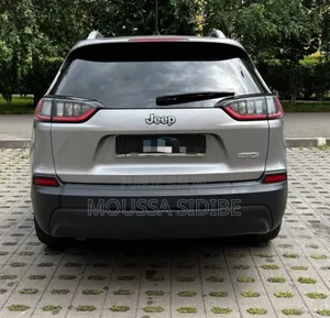 New Jeep Cherokee Altitude Lux 4x4 2023 Gris