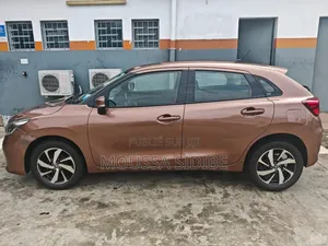 Toyota Starlet 2023 Marron