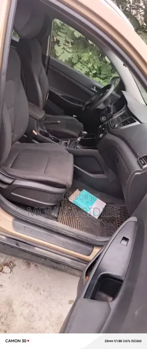 Hyundai Tucson SE AWD 2016 Beige