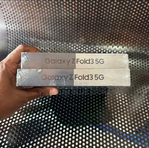 Neuf Samsung Galaxy Z Fold3 5G 256 GB Autre