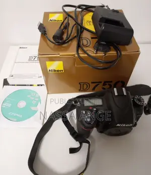 Photo - Nikon D750 (Boîtier Nu) À Vendre