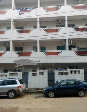 20chbre Blocs d'appartements dans Zié Multi-Service, Yopougon à Vendre
