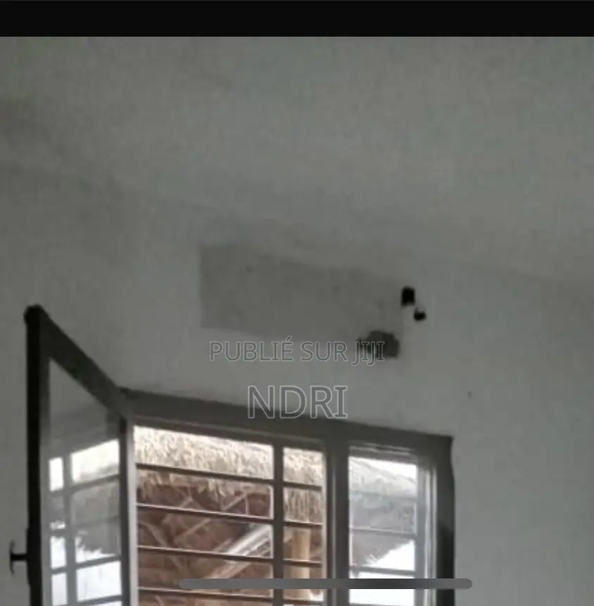 4chbre Appartement dans Building House, Deux Plateaux à Louer