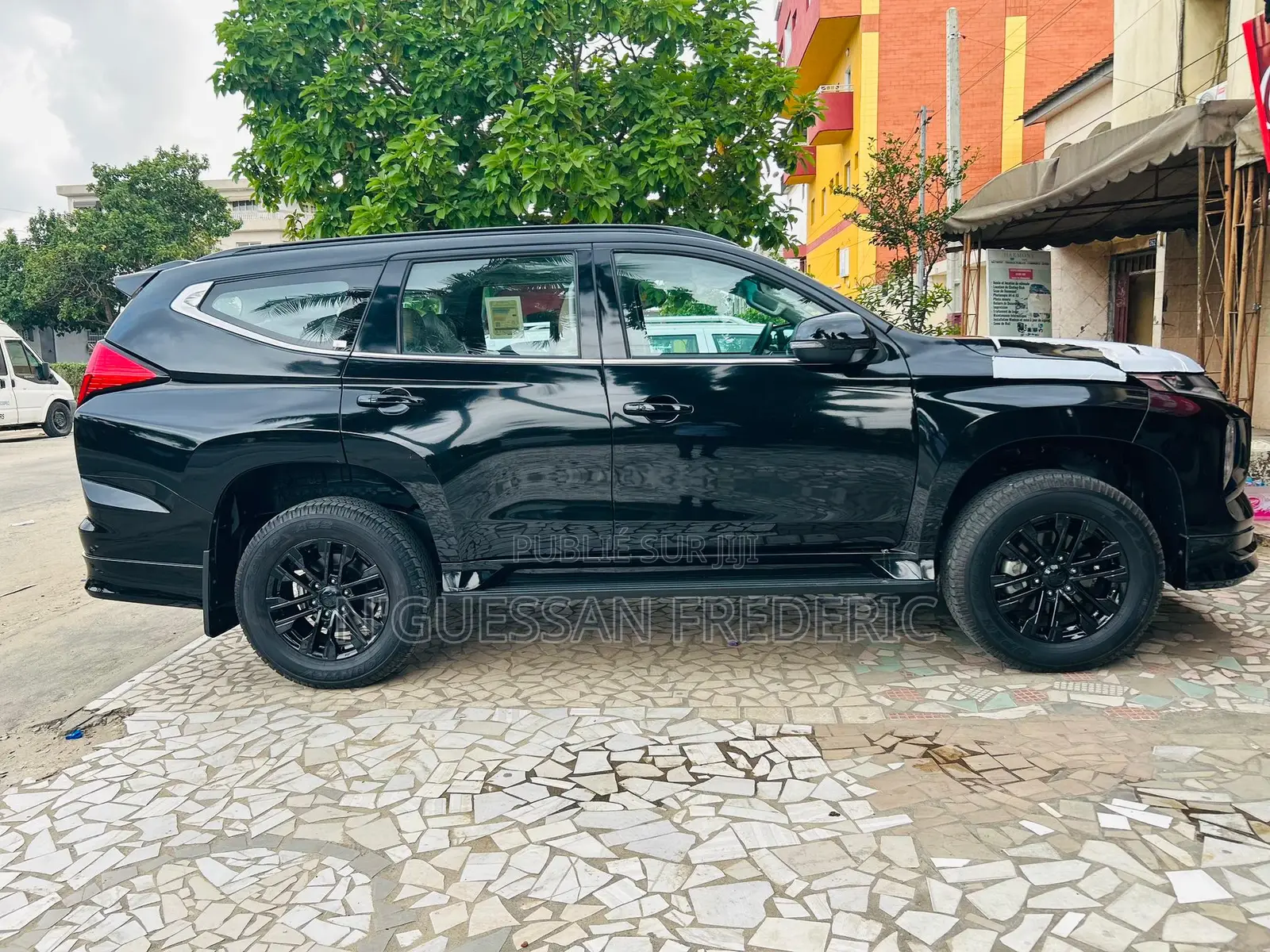 New Mitsubishi Montero Sport 2025 Black