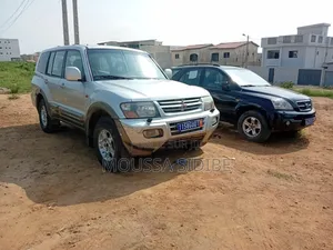 Photo - Mitsubishi Pajero 3.2 DI-D Automatic 2006 Gris