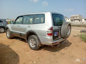 Mitsubishi Pajero 3.2 DI-D Automatic 2006 Gris