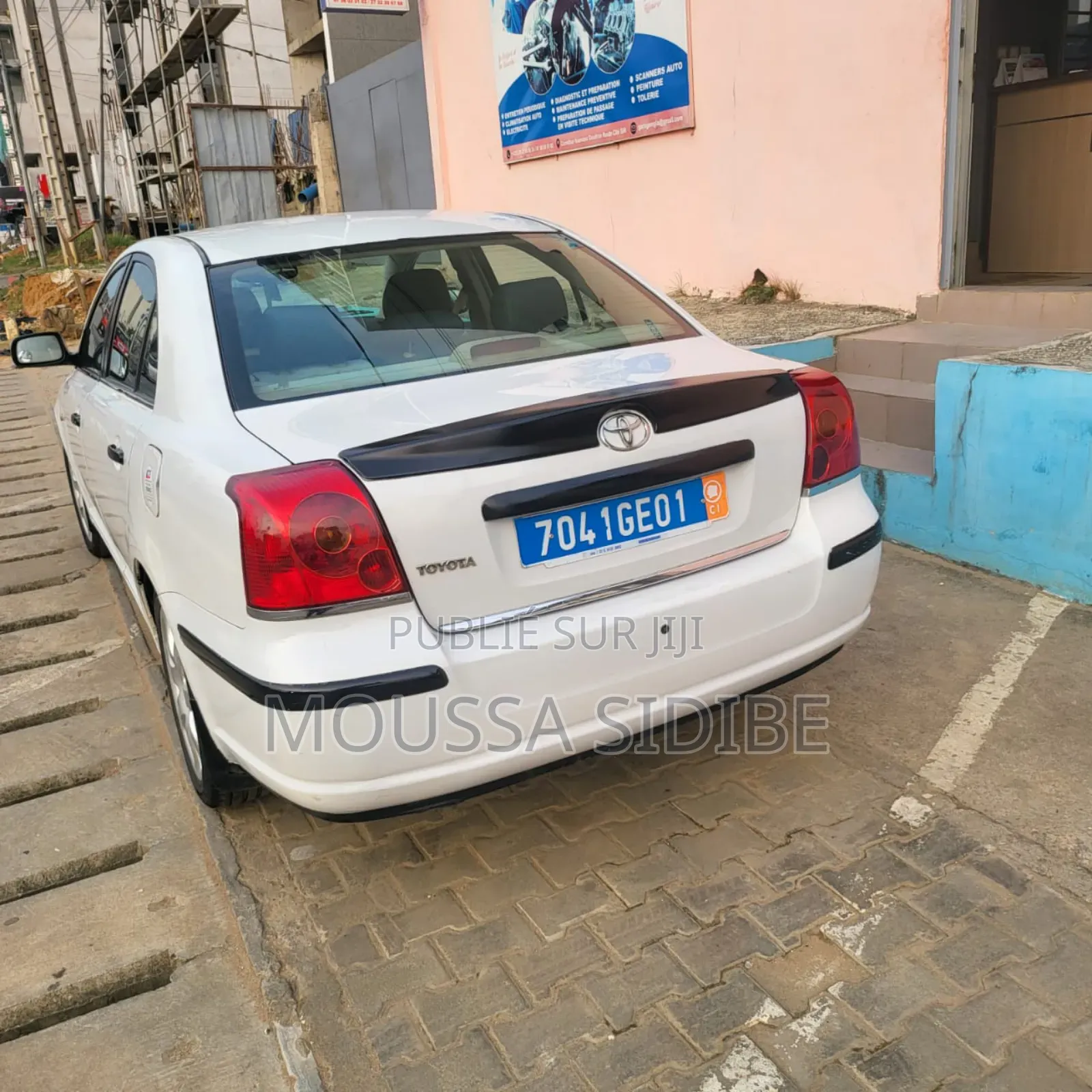 Toyota Avensis 2005 Blanc