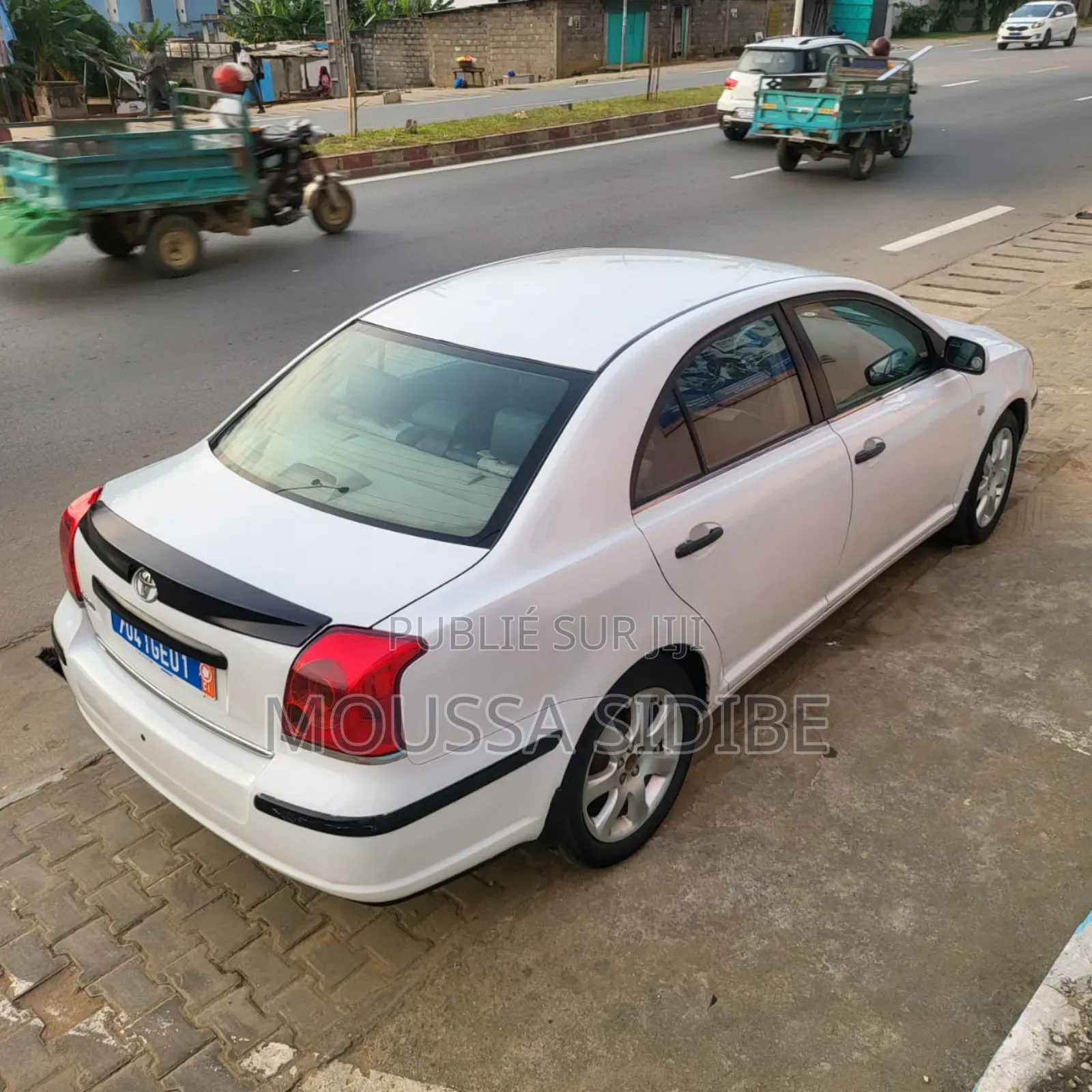 Toyota Avensis 2005 Blanc