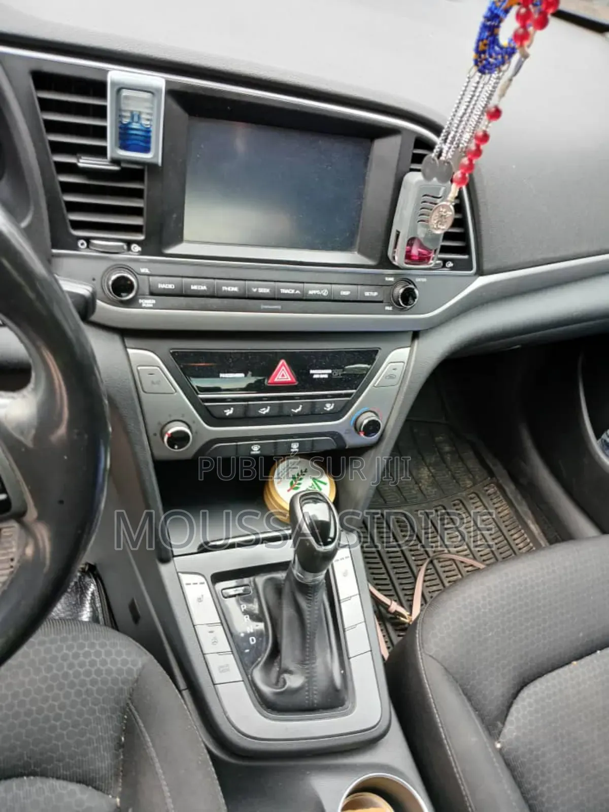 Hyundai Elantra 2018 Gris