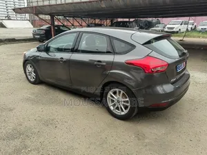 Ford Focus 2017 Gris